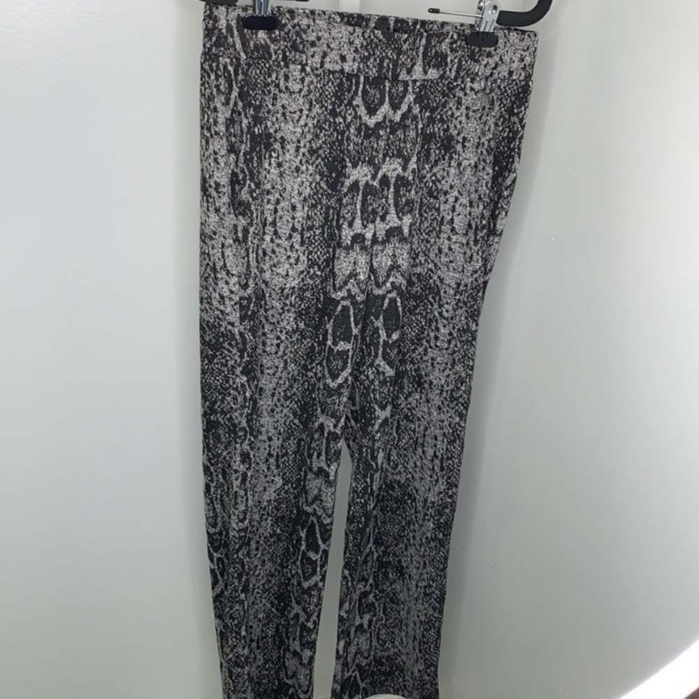 Urban Planet Streetwear Society Comfy Grey Snake Print Pants
